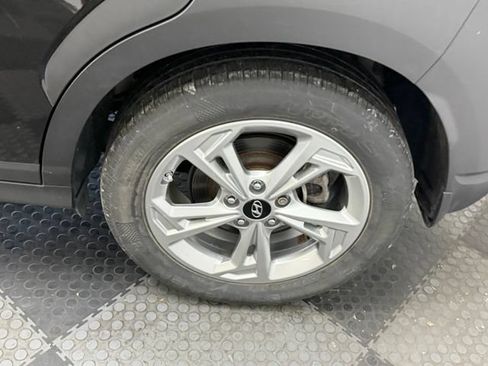 Used 2022 Hyundai Kona SEL AWD/4WD image 16