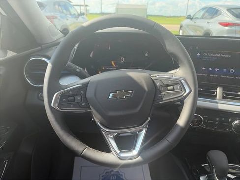 New 2026 Chevrolet Trax LT w/ Driver Confidence Package FWD image 15