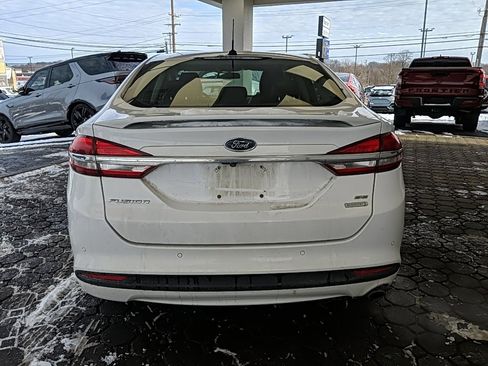 Used 2018 Ford Fusion SE w/ Equipment Group 201A image 6