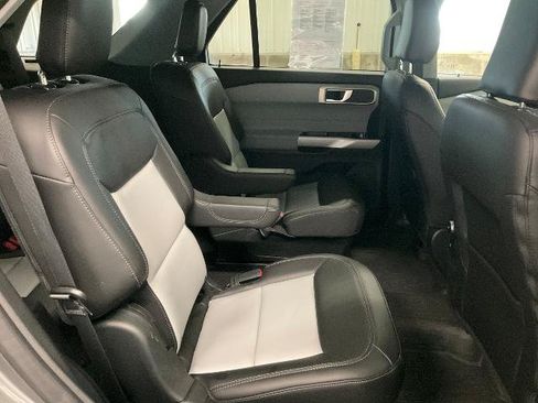 Certified 2024 Ford Explorer XLT w/ Equipment Group 202A AWD/4WD image 30