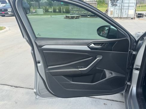 Used 2025 Volkswagen Jetta S FWD image 11