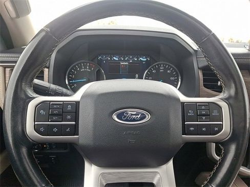 Used 2023 Ford Expedition Max Limited image 18