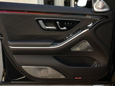 Used 2024 Mercedes-Benz S 63 AMG S image 27