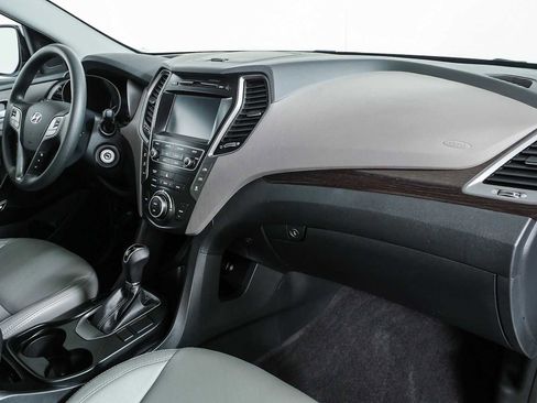 Used 2019 Hyundai Santa Fe XL SE FWD image 21