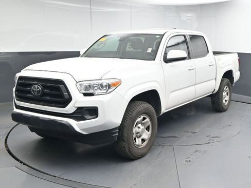 Certified 2020 Toyota Tacoma SR image 4