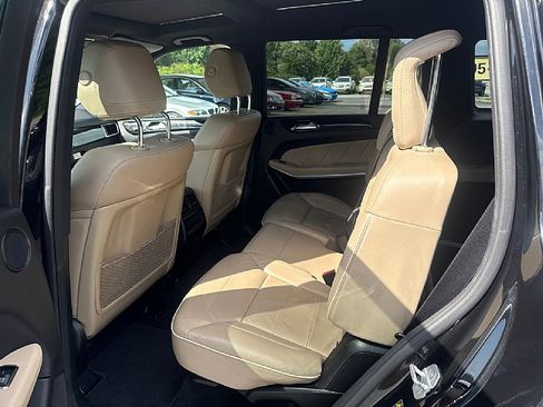 Used 2014 Mercedes-Benz GL 450 4MATIC w/ Lighting Package image 12