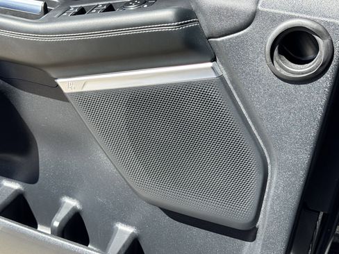 Used 2025 Ford Expedition Max Platinum image 29