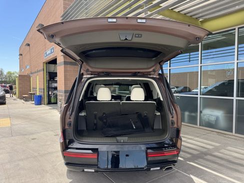 Used 2024 Hyundai Santa Fe Calligraphy image 40