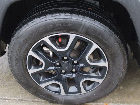 Used 2019 Jeep Compass Trailhawk image 12