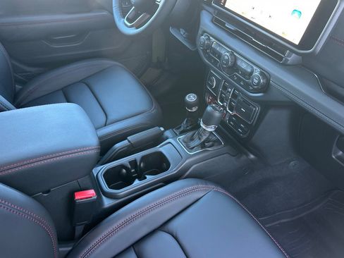 New 2026 Jeep Gladiator Rubicon image 18