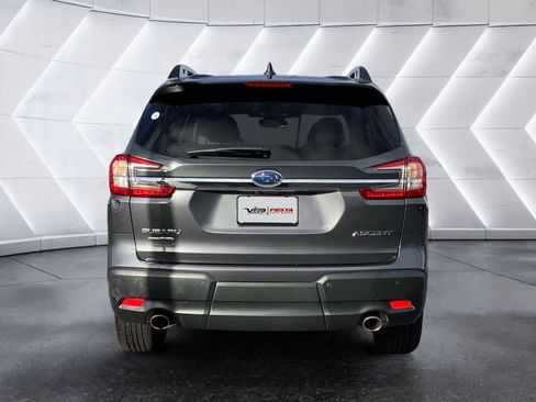 Used 2024 Subaru Ascent Premium w/ Convenience Package image 5