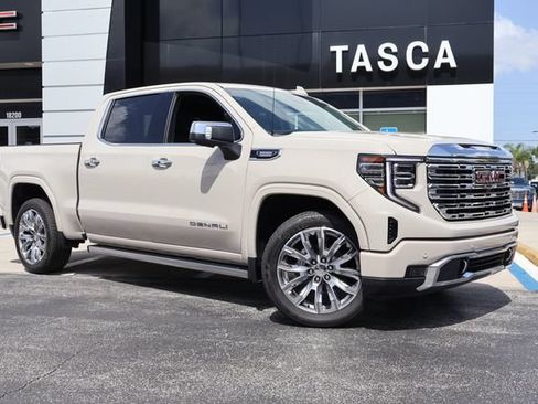 New 2026 GMC Sierra 1500 Denali w/ Denali Reserve Package AWD/4WD image 1