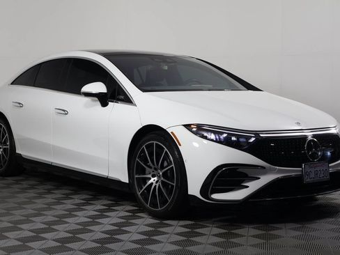 Used 2022 Mercedes-Benz EQS 450+ Sedan image 3