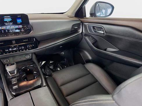 Used 2021 Nissan Rogue SL w/ Premium Package FWD image 25