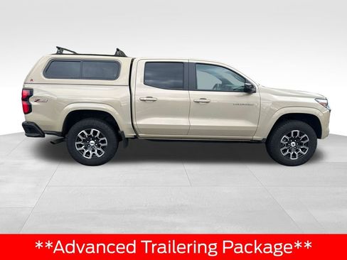 Used 2024 Chevrolet Colorado Z71 w/ Z71 Convenience Package 2 AWD/4WD image 5