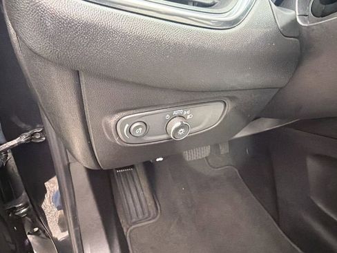 Certified 2022 Chevrolet Equinox LS w/ LS Convenience Package image 22