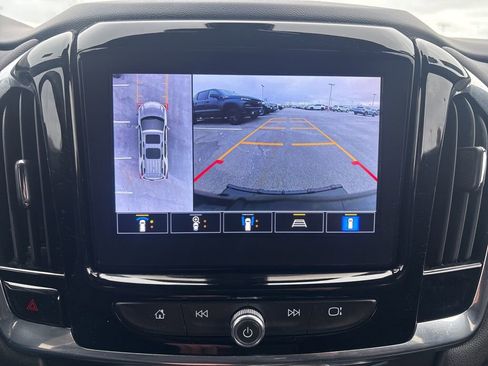 Used 2023 Chevrolet Traverse RS w/ LPO, Floor Liner Package image 28