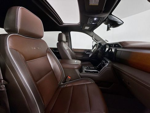 Used 2024 GMC Sierra 2500 Denali w/ Denali Reserve Package image 29