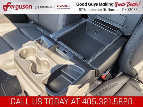 New 2026 GMC Sierra 1500 SLT w/ X31 Off-Road Package AWD/4WD image 32