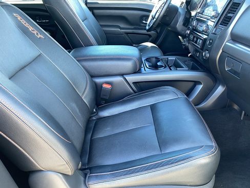 Used 2020 Nissan Titan PRO-4X w/ Pro-4x Convenience Package image 11