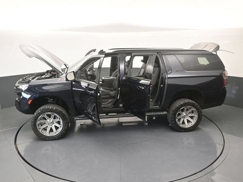 Used 2022 Chevrolet Suburban Z71 w/ Luxury Package AWD/4WD image 80