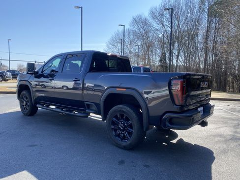 Used 2024 GMC Sierra 2500 AT4 w/ AT4 Preferred Package image 7