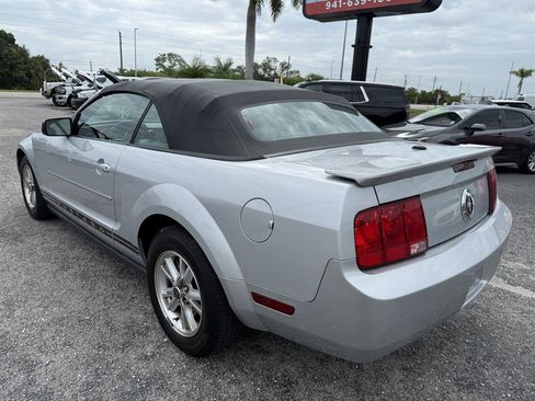 Used 2007 Ford Mustang Premium RWD image 6