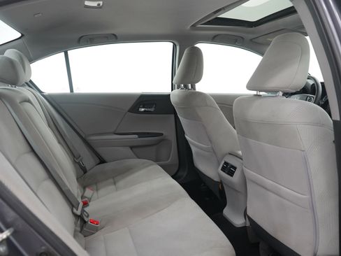 Used 2016 Honda Accord EX image 12
