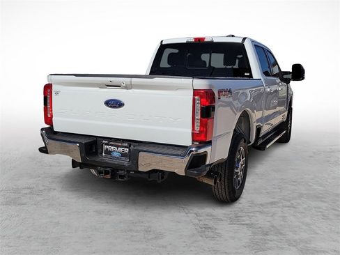 Used 2023 Ford F250 Lariat w/ FX4 Off-Road Package image 10