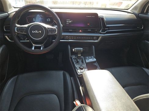 Used 2023 Kia Sportage EX image 12