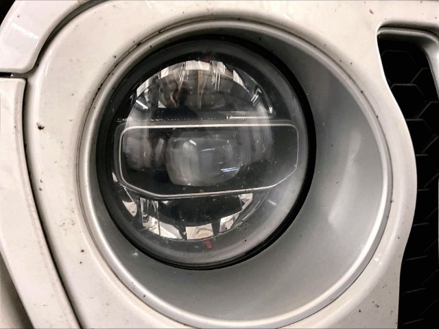 Used 2021 Jeep Wrangler Unlimited Sahara AWD/4WD image 27
