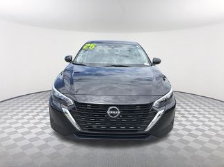 Used 2025 Nissan Sentra SV FWD video 2