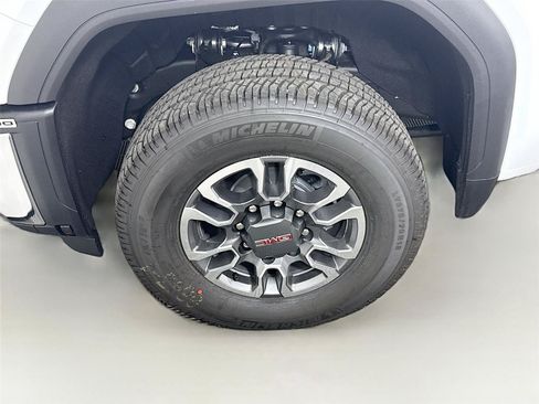 New 2026 GMC Sierra 3500 Pro w/ Convenience Package AWD/4WD image 21