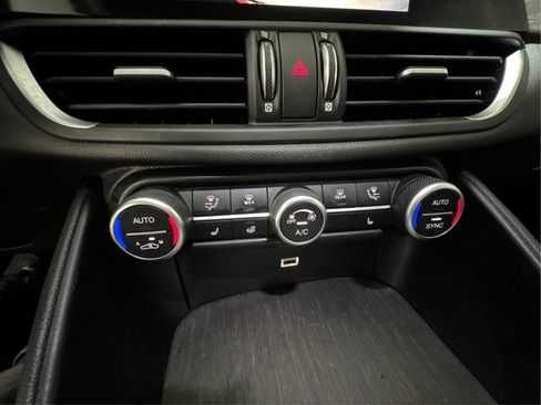 Used 2019 Alfa Romeo Giulia Ti RWD image 24