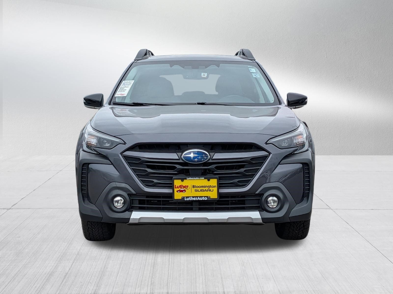 Used 2023 Subaru Outback Limited XT AWD/4WD image 2