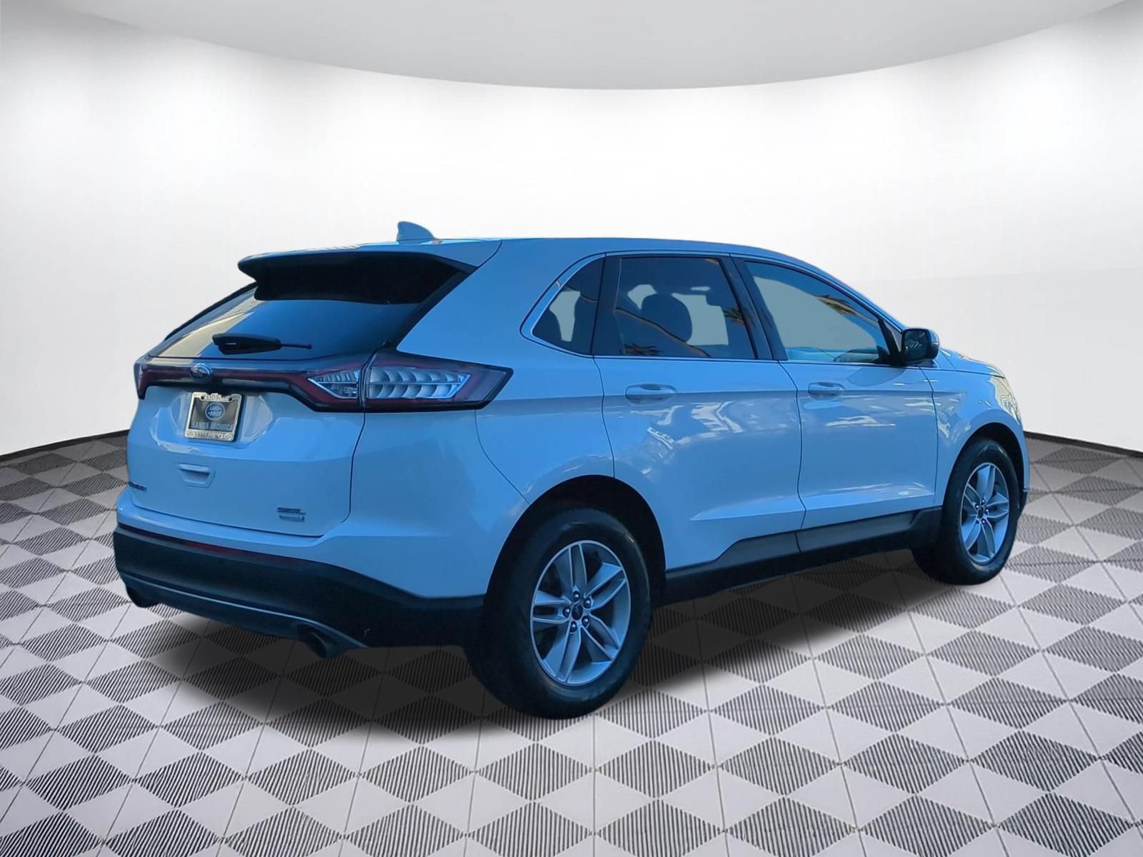 Used 2016 Ford Edge SEL w/ Equipment Group 201A FWD image 4