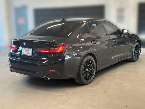 Used 2022 BMW 330i xDrive Sedan w/ Driving Assistance Package AWD/4WD image 4