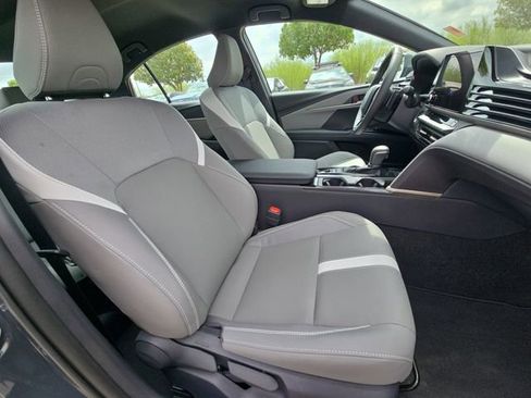 Used 2026 Toyota Camry SE w/ Convenience Package FWD image 11