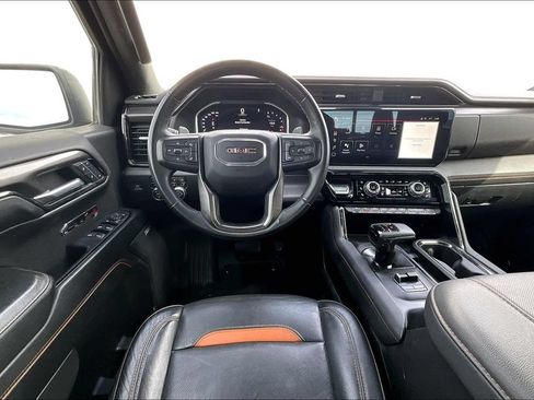 Used 2024 GMC Sierra 1500 AT4 w/ Technology Package AWD/4WD image 6