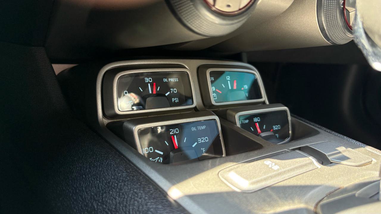Used 2015 Chevrolet Camaro SS RWD image 23