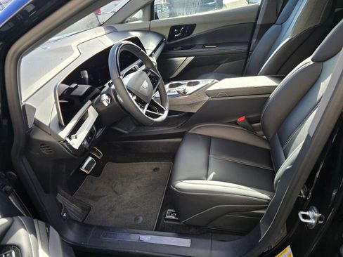 New 2026 Cadillac Optiq Luxury 1 image 25