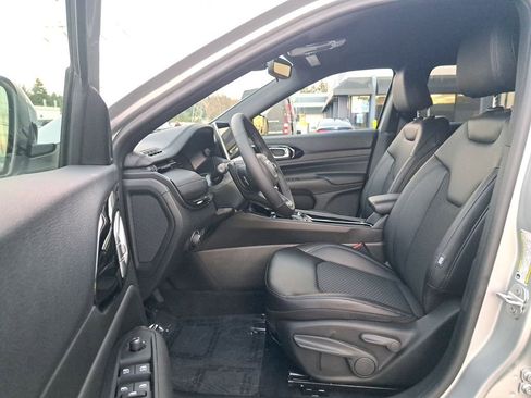 New 2026 Jeep Compass Latitude AWD/4WD image 10