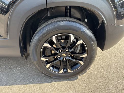 Used 2023 Chevrolet TrailBlazer LT w/ Convenience Package image 31