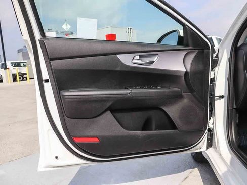 Used 2024 Kia Forte LXS w/ LXS Technology Package FWD image 22