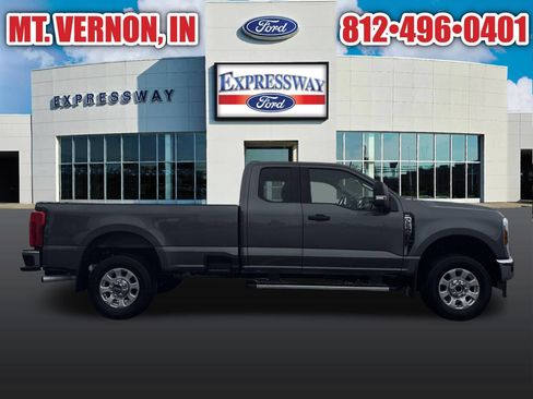 Used 2024 Ford F250 XLT w/ FX4 Off-Road Package AWD/4WD image 12