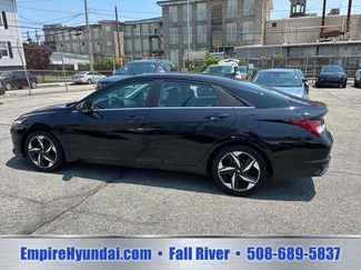 Used 2022 Hyundai Elantra SEL w/ Convenience + Premium Package FWD video 2