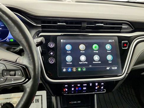 Used 2023 Chevrolet Bolt EUV LT w/ Comfort Package image 17