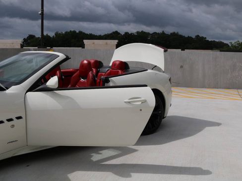 Used 2014 Maserati GranTurismo MC RWD image 80