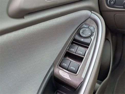 Used 2022 Chevrolet Malibu LS image 30