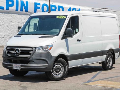 Used 2024 Mercedes-Benz Sprinter 2500 image 1